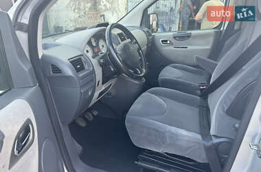 Минивэн Citroen Jumpy 2011 в 