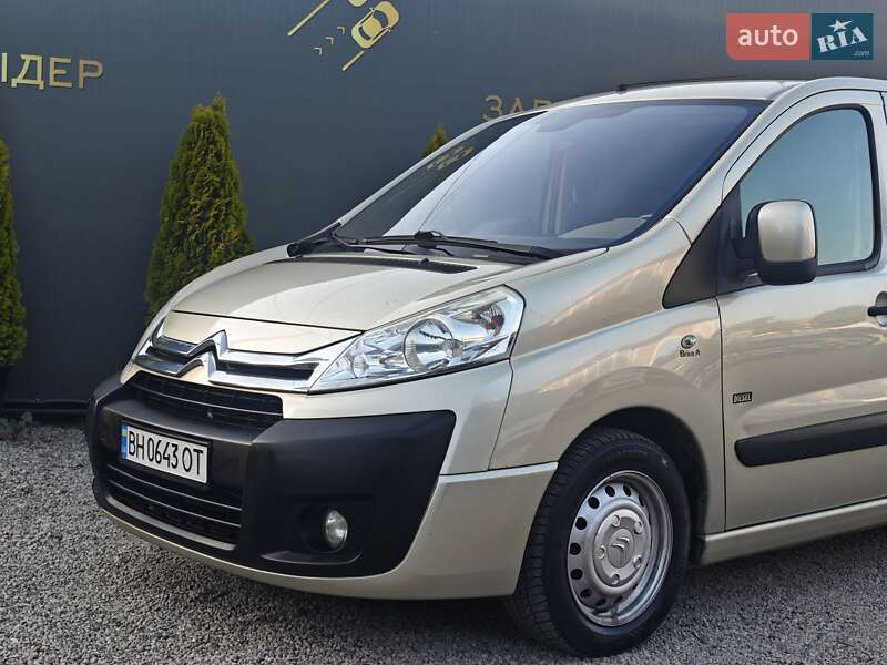 Минивэн Citroen Jumpy 2012 в 