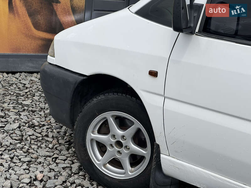 Минивэн Citroen Jumpy 2003 в Стрые