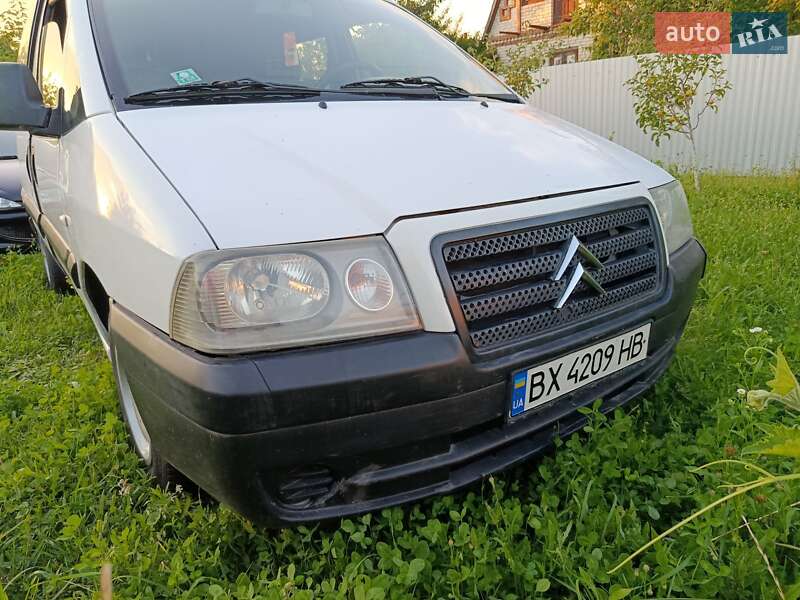 Минивэн Citroen Jumpy 2005 в 