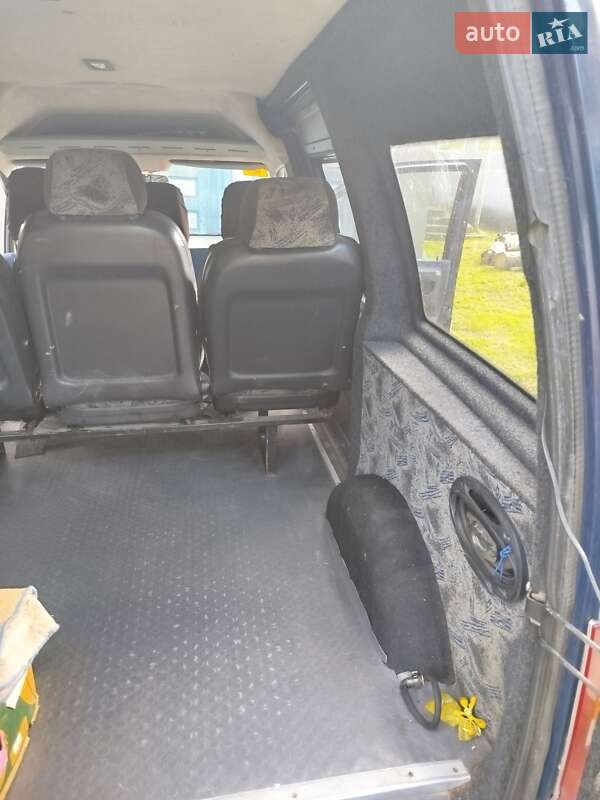 Минивэн Citroen Jumpy 2000 в Сторожинце
