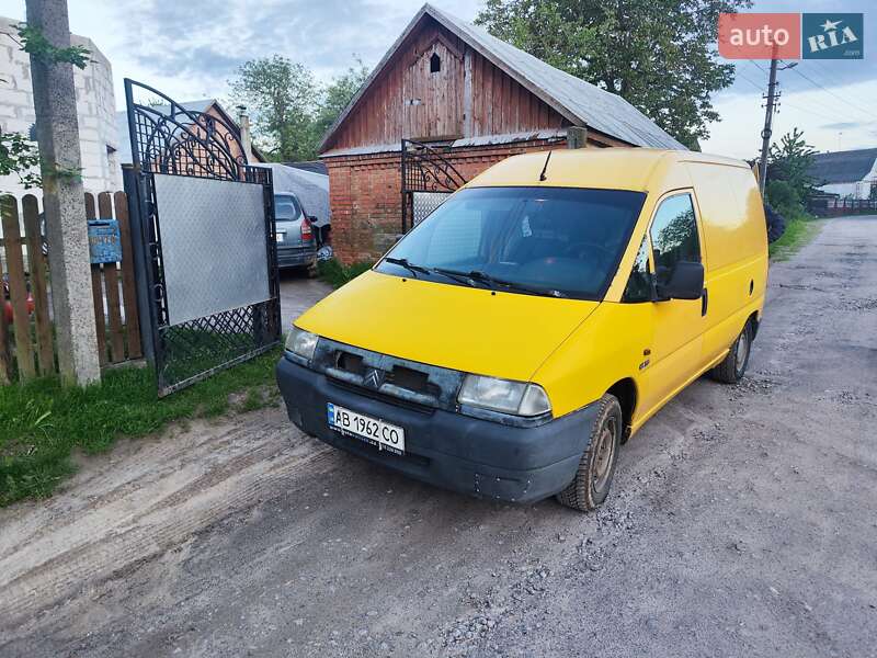 Вантажний фургон Citroen Jumpy 1999 в Вінниці