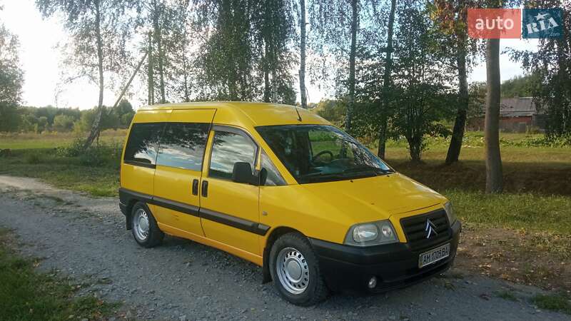 Минивэн Citroen Jumpy 2004 в Здолбунове