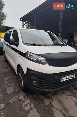 Грузопассажирский фургон Citroen Jumpy 2017 в 