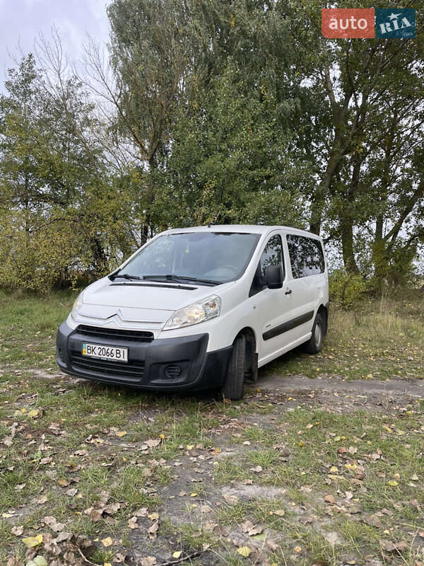 Минивэн Citroen Jumpy 2009 в 