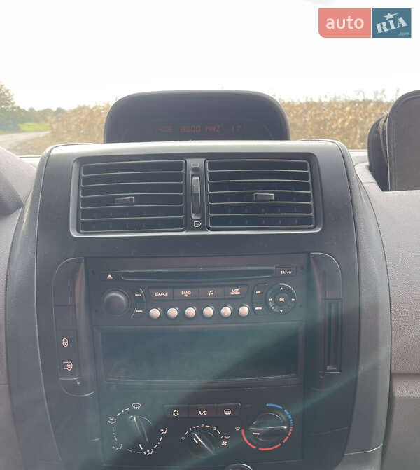 Минивэн Citroen Jumpy 2009 в Ровно фото 12 Минивэн Citroen Jumpy 2009 в Ровно