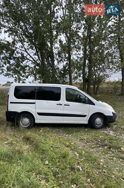 Минивэн Citroen Jumpy 2009 в 