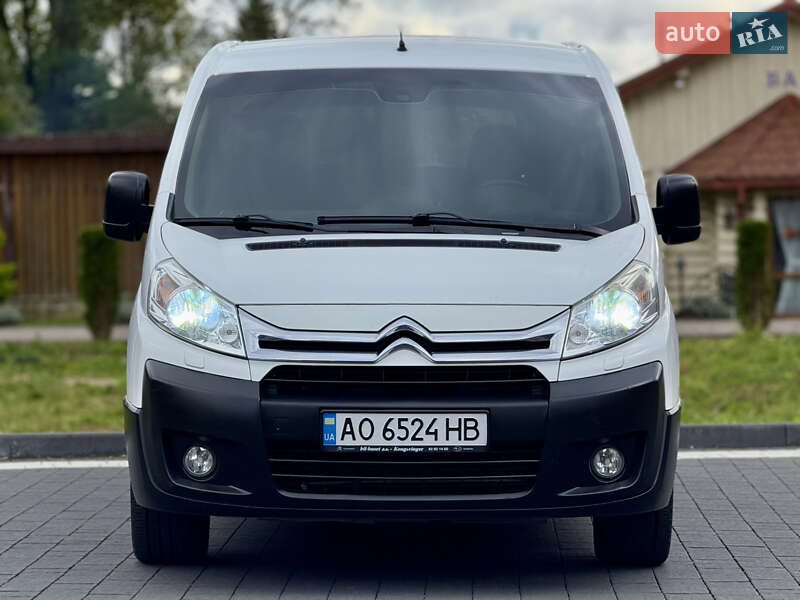 Вантажний фургон Citroen Jumpy 2014 в Міжгір'ї