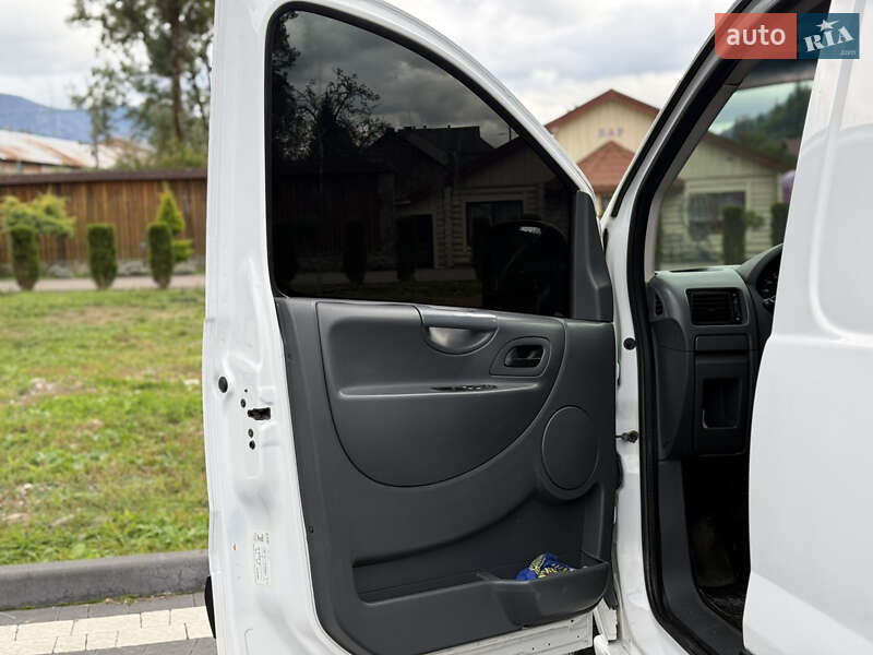 Вантажний фургон Citroen Jumpy 2014 в Міжгір'ї