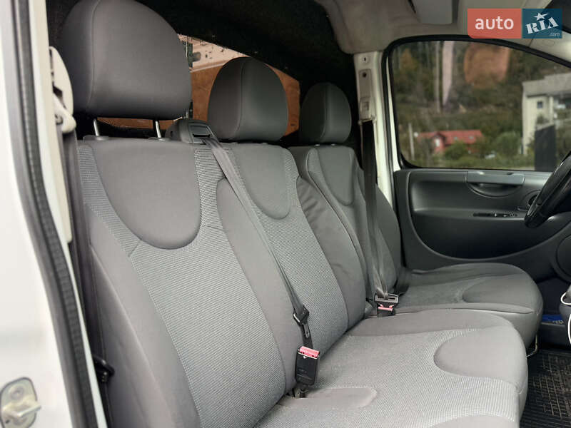 Вантажний фургон Citroen Jumpy 2014 в Міжгір'ї
