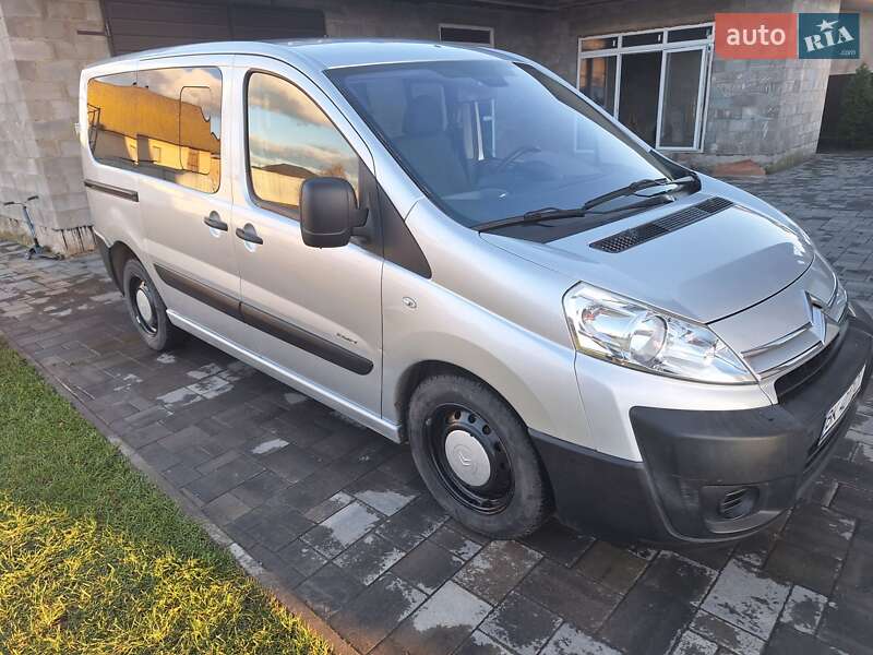 Минивэн Citroen Jumpy 2009 в Костополе