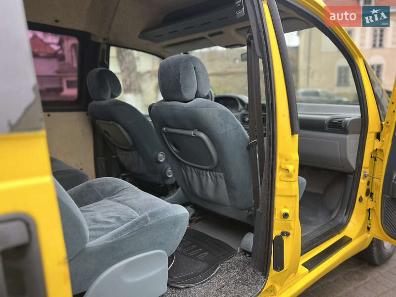 Минивэн Citroen Jumpy 2004 в Жовкве