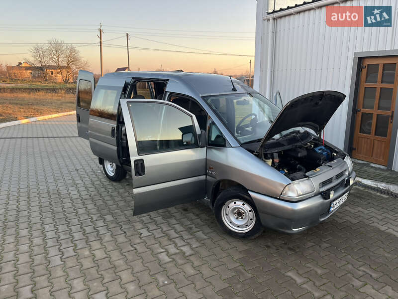 Минивэн Citroen Jumpy 2000 в Иванове