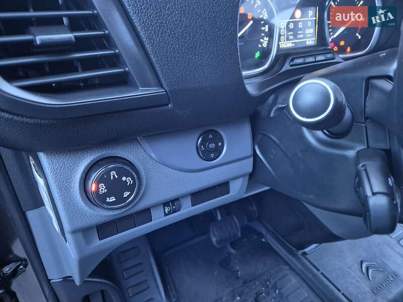 Мінівен Citroen Jumpy 2017 в Стрию