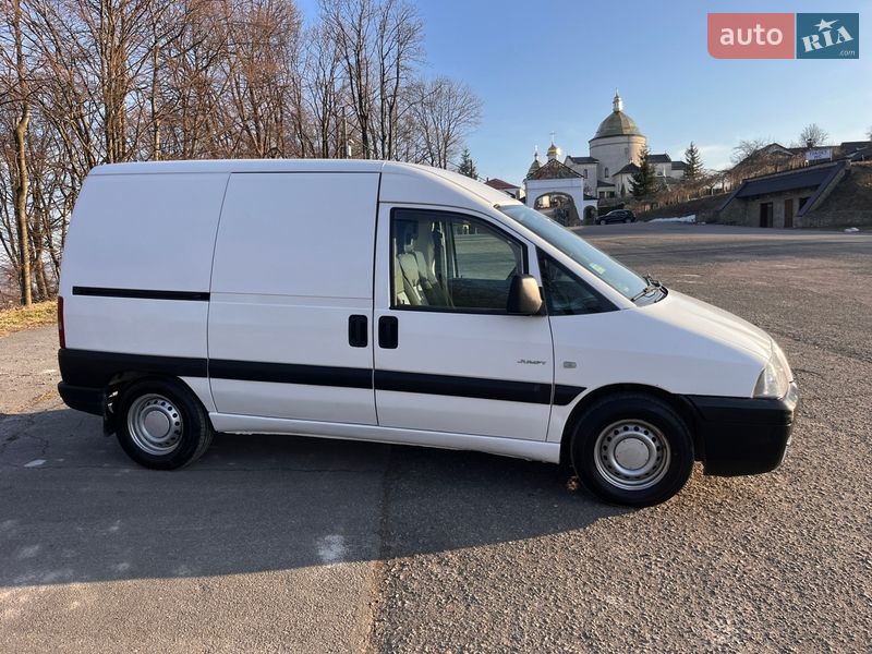 Грузовой фургон Citroen Jumpy 2004 в Болехове
