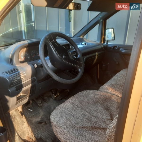 Вантажний фургон Citroen Jumpy 2000 в Львові