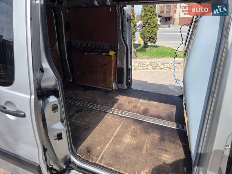 Грузопассажирский фургон Citroen Jumpy 2014 в Тернополе
