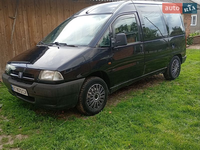 Грузовой фургон Citroen Jumpy 2000 в Снятине