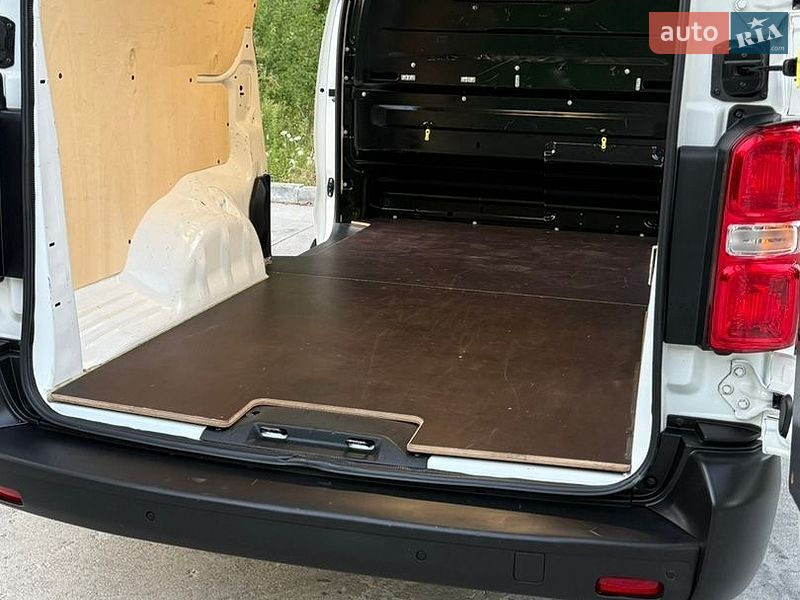Вантажний фургон Citroen Jumpy 2021 в Дрогобичі