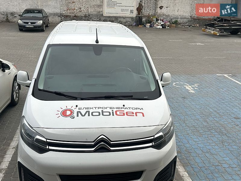 Вантажний фургон Citroen Jumpy 2018 в Львові