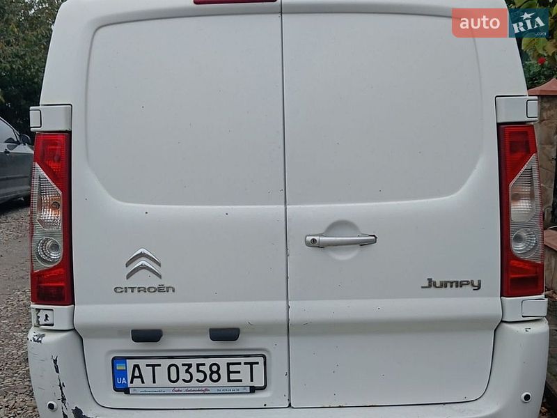 Грузовой фургон Citroen Jumpy 2015 в Бурштыне