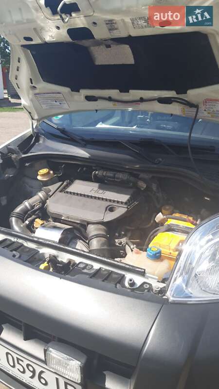 Купе Citroen Nemo 2011 в Смілі