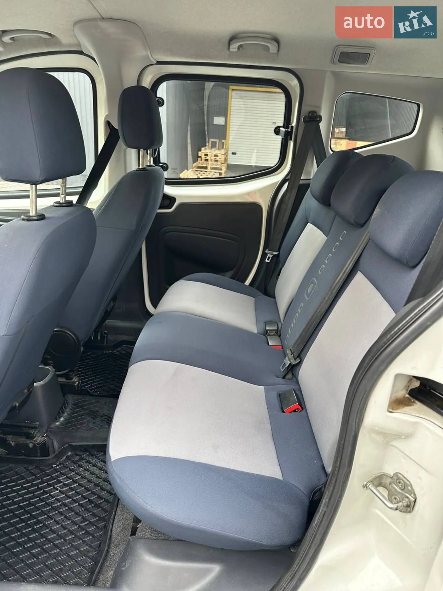 2010 Citroen Nemo - мініатюра 10
