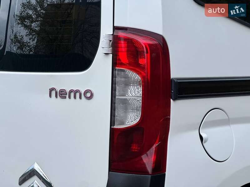 Мінівен Citroen Nemo 2012 в Охтирці