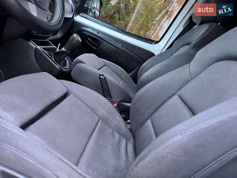 Мінівен Citroen Nemo 2012 в Охтирці