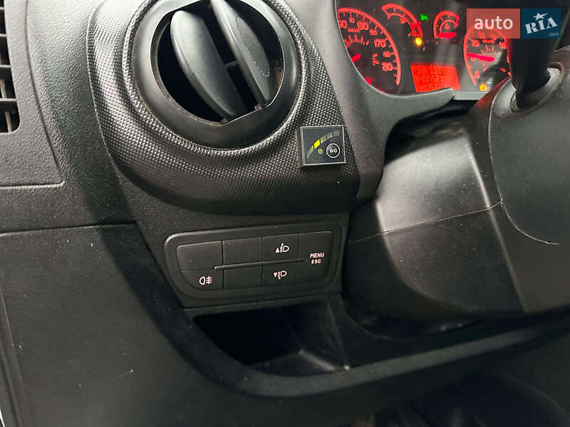 Вантажний фургон Citroen Nemo 2011 в Вінниці