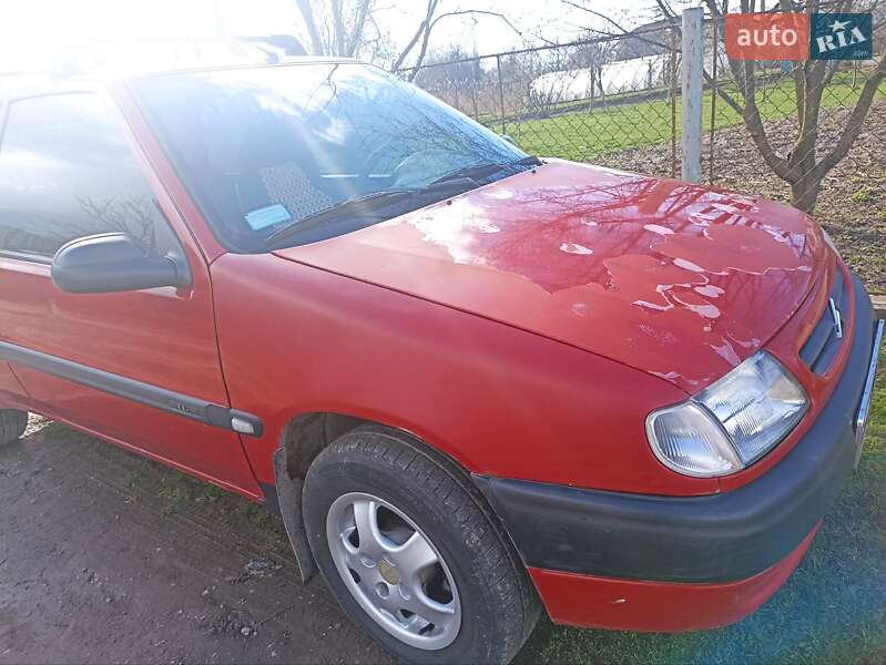 Хэтчбек Citroen Saxo 1999 в Новом Роздоле