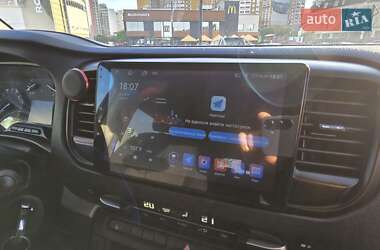 Минивэн Citroen SpaceTourer 2017 в 