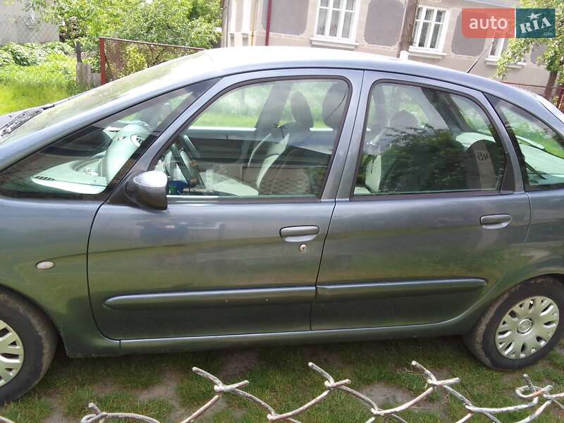 Седан Citroen Xsara Picasso 2005 в Радивилове