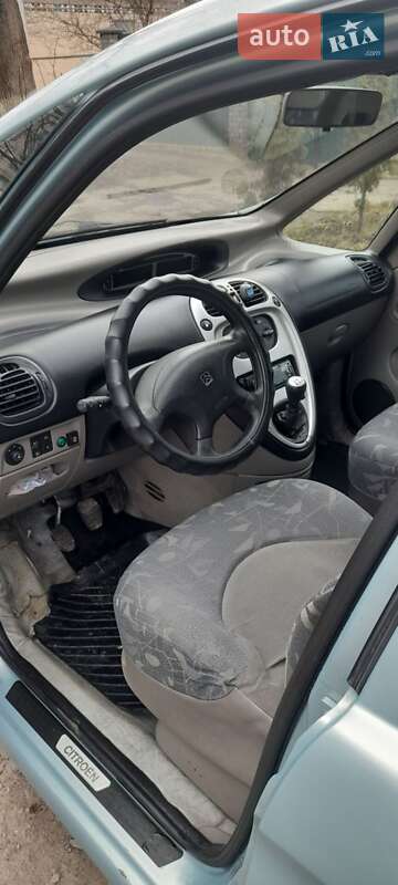 Минивэн Citroen Xsara Picasso 2003 в Каменец-Подольском фото 2 Минивэн Citroen Xsara Picasso 2003 в Каменец-Подольском