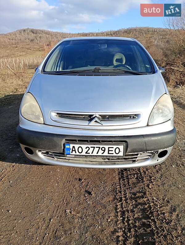 Минивэн Citroen Xsara Picasso 2002 в 