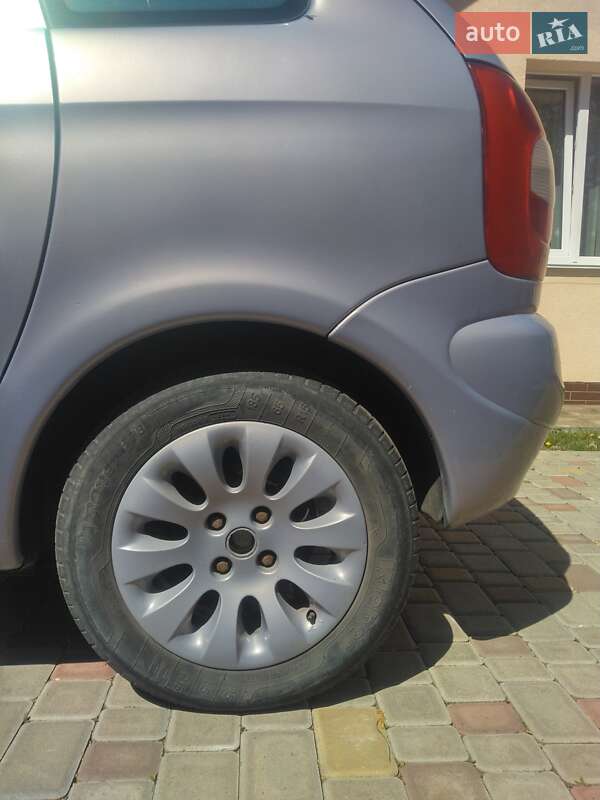 Мінівен Citroen Xsara Picasso 2002 в Чернівцях
