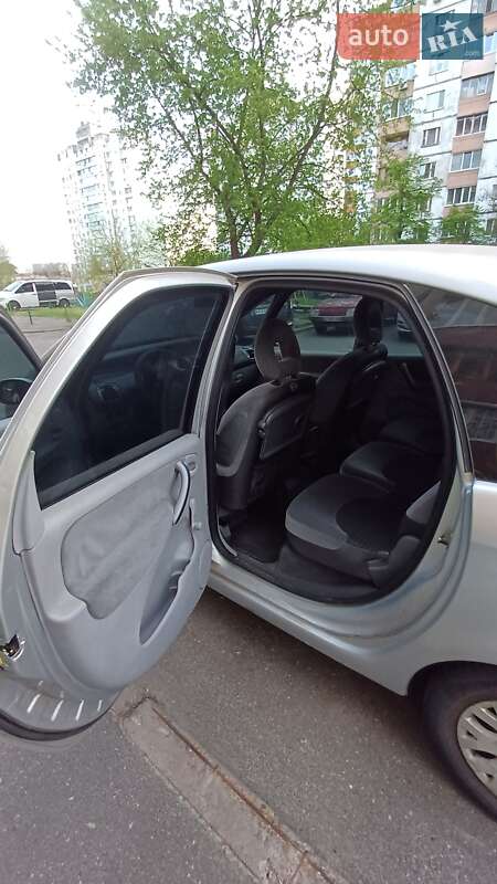 Минивэн Citroen Xsara Picasso 2004 в Киеве фото 10 Минивэн Citroen Xsara Picasso 2004 в Киеве