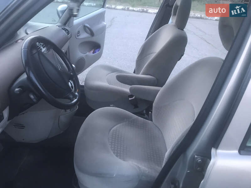 Минивэн Citroen Xsara Picasso 2006 в Корсуне-Шевченковском фото 14 Минивэн Citroen Xsara Picasso 2006 в Корсуне-Шевченковском