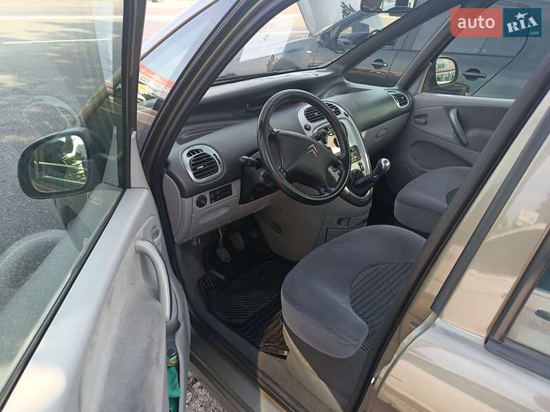 Минивэн Citroen Xsara Picasso 2010 в Ровно фото 3 Минивэн Citroen Xsara Picasso 2010 в Ровно