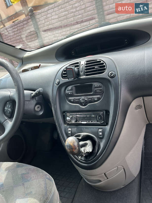 Мінівен Citroen Xsara Picasso 2000 в Луцьку