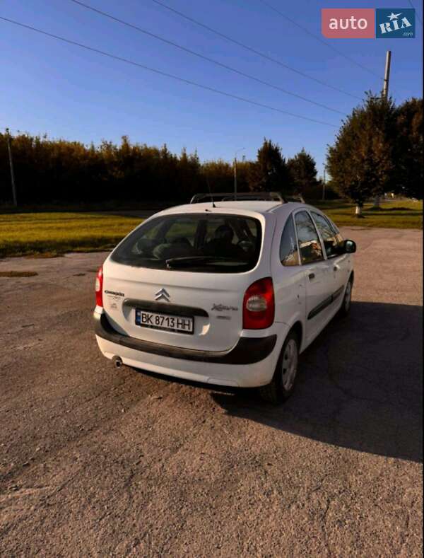 Мінівен Citroen Xsara Picasso 2010 в Здолбуніві фото 4 Мінівен Citroen Xsara Picasso 2010 в Здолбуніві