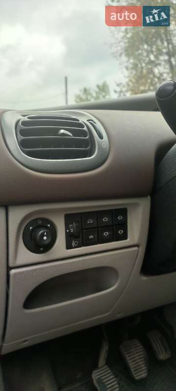 Мінівен Citroen Xsara Picasso 2005 в Львові фото 7 Мінівен Citroen Xsara Picasso 2005 в Львові