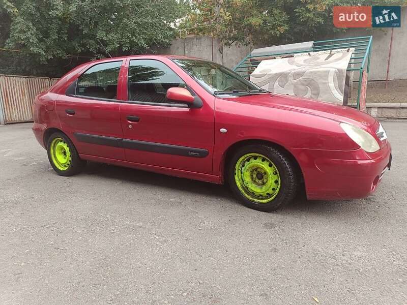Хэтчбек Citroen Xsara 2003 в Запорожье