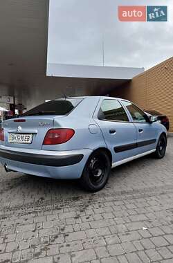 Хэтчбек Citroen Xsara 2001 в 