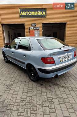 Хэтчбек Citroen Xsara 2001 в 