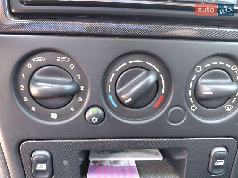 Хетчбек Citroen Xsara 2001 в Чернівцях