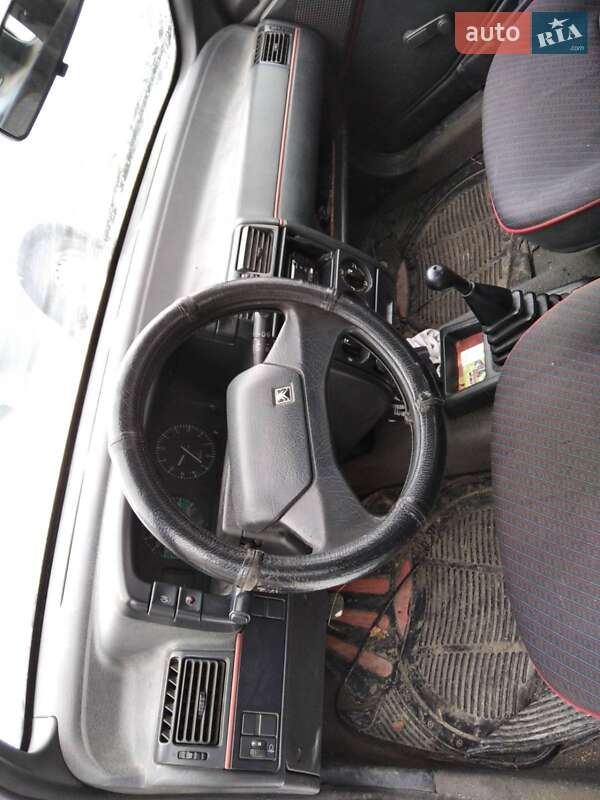 Хэтчбек Citroen ZX 1993 в Полонном