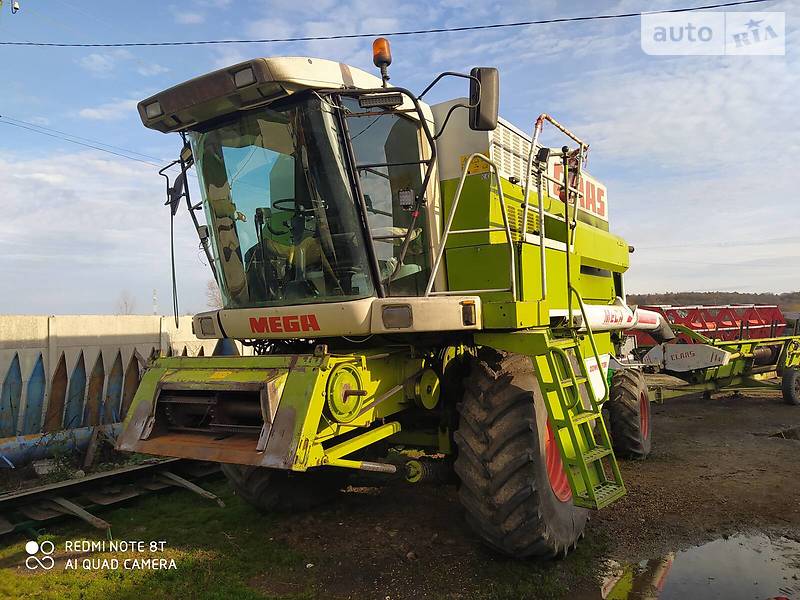 Claas Mega 204