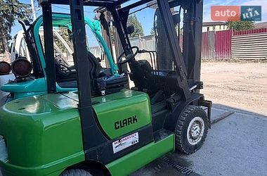 Вилочний навантажувач Clark CDP 2007 в Чемерівцях Вилочний навантажувач Clark CDP 2007 в Чемерівцях