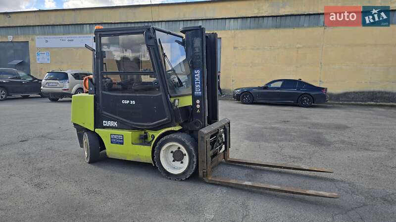Вилочный погрузчик Clark CGP 1997 в Луцке